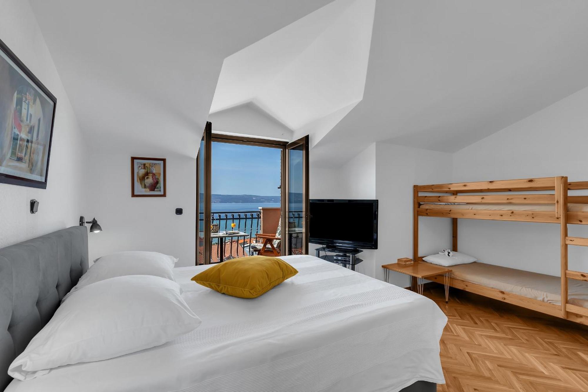 Apartments And Rooms With Parking Space Duce, Omis - 10303 Habitación foto